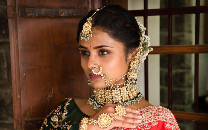 Step into the spotlight with popular makeup artists in Pune  - Maharashtra - Pune ID1605159 4
