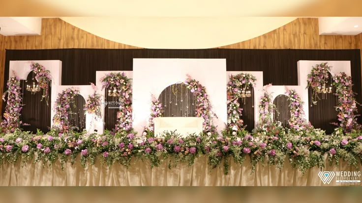 Professional wedding decorator in Pune offering stagetotab - Maharashtra - Pune ID1605213 3