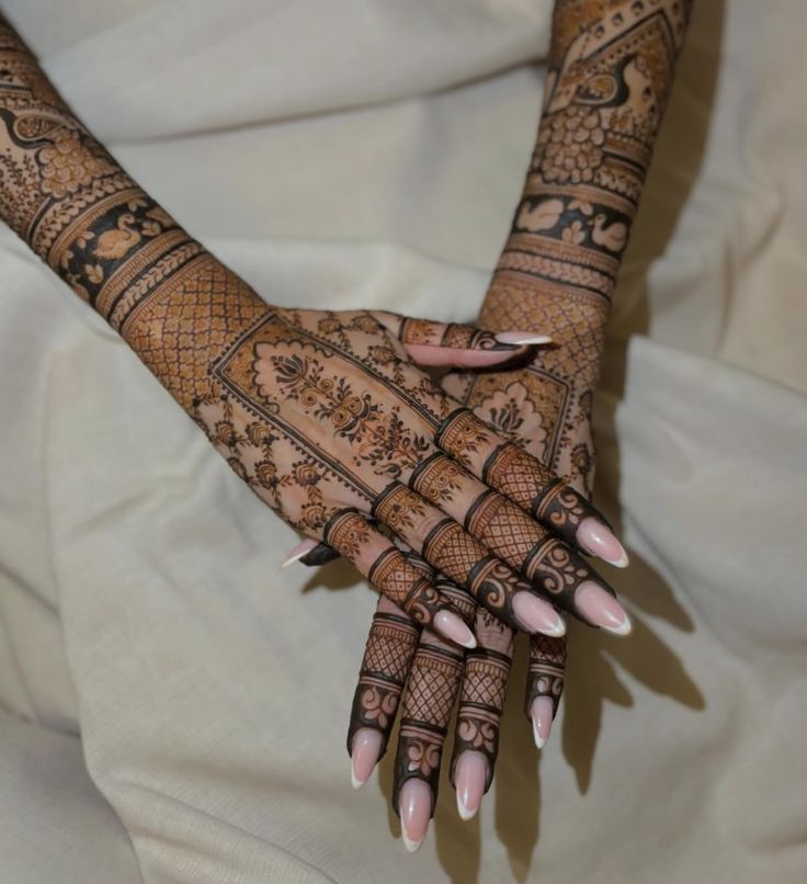 Creative mehndi patterns that define style crafted by top me - Haryana - Gurgaon ID1611663 4