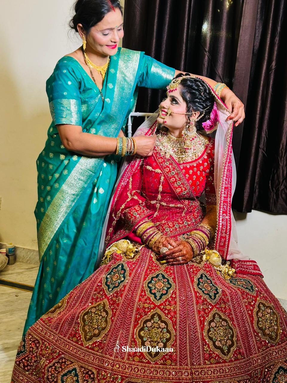 Top Makeup Artist in Ghaziabad  Best Beauty Parlours for Br - Uttar Pradesh - Ghaziabad ID1590233