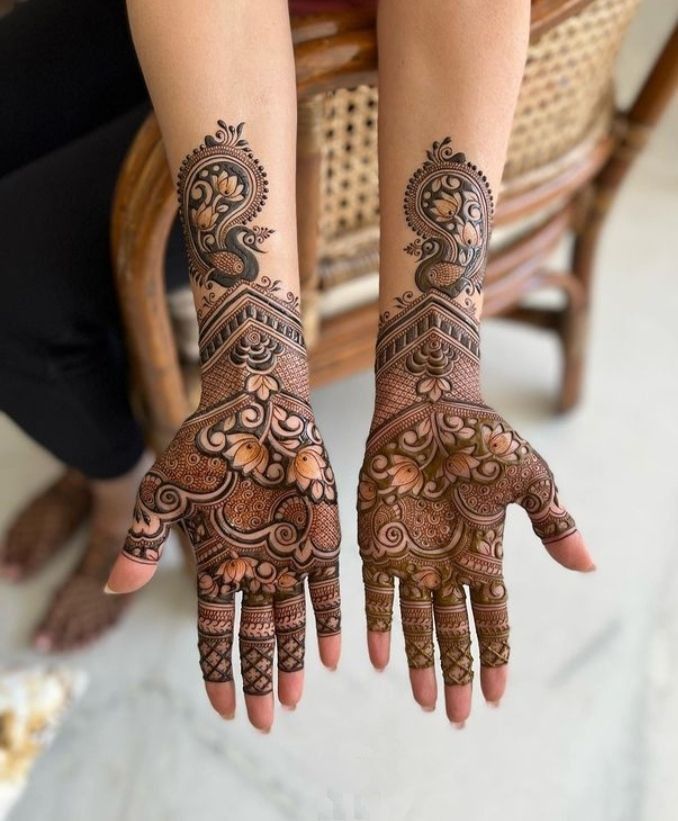 Book your dream mehndi design with the top mehndi artists in - Haryana - Gurgaon ID1614053