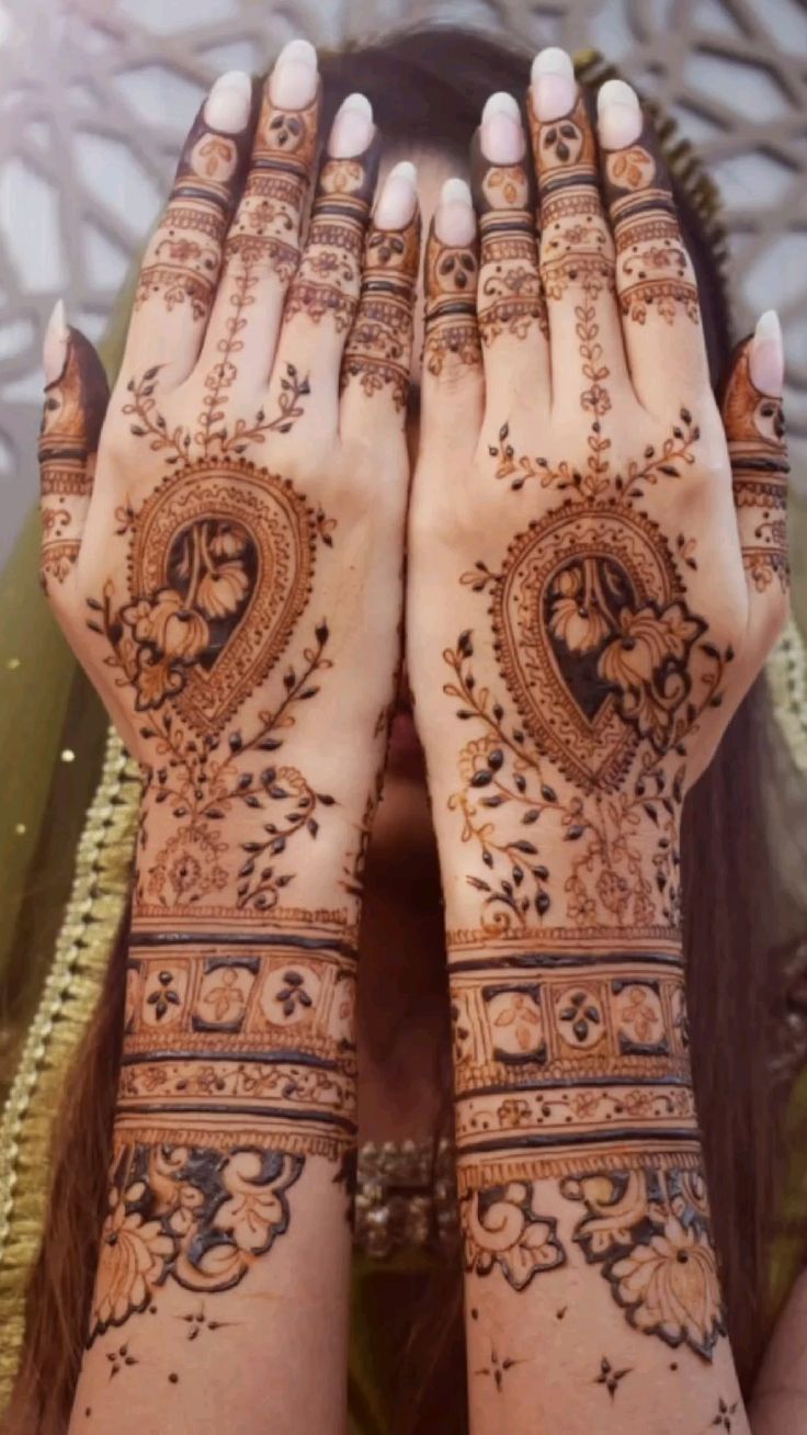 Creative mehndi patterns that define style crafted by top me - Haryana - Gurgaon ID1611663 3