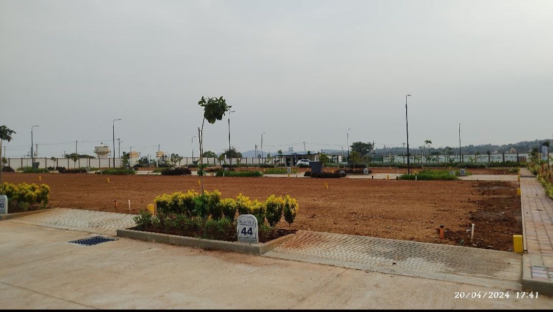 DC Converted Premium Residential Plot with tons of AMENITIES - Karnataka - Bangalore ID1617695