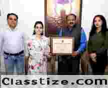Dr. Sougand Akbarian from Iran Visits Marwah Studios, Honored with Life Membership of IFTC