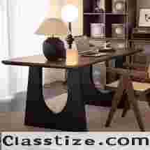 Round Dining Table – Compact and Stylish